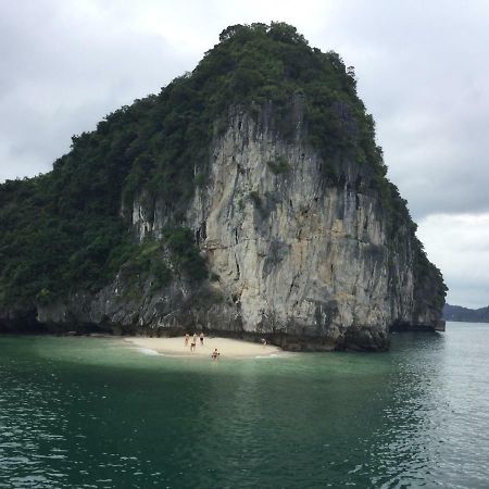 Hotel Flamingo Luxury Cruises Ha Long Esterno foto