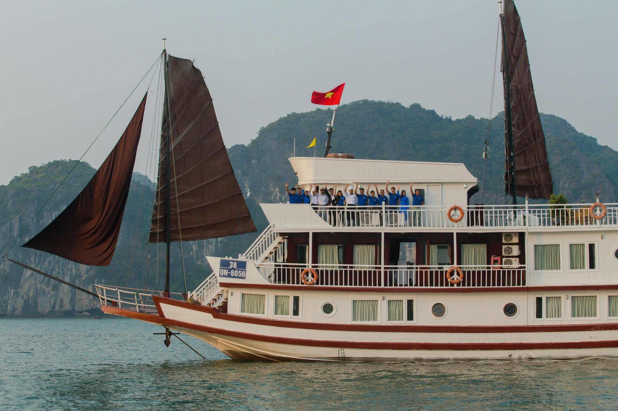 Hotel Flamingo Luxury Cruises Ha Long Esterno foto