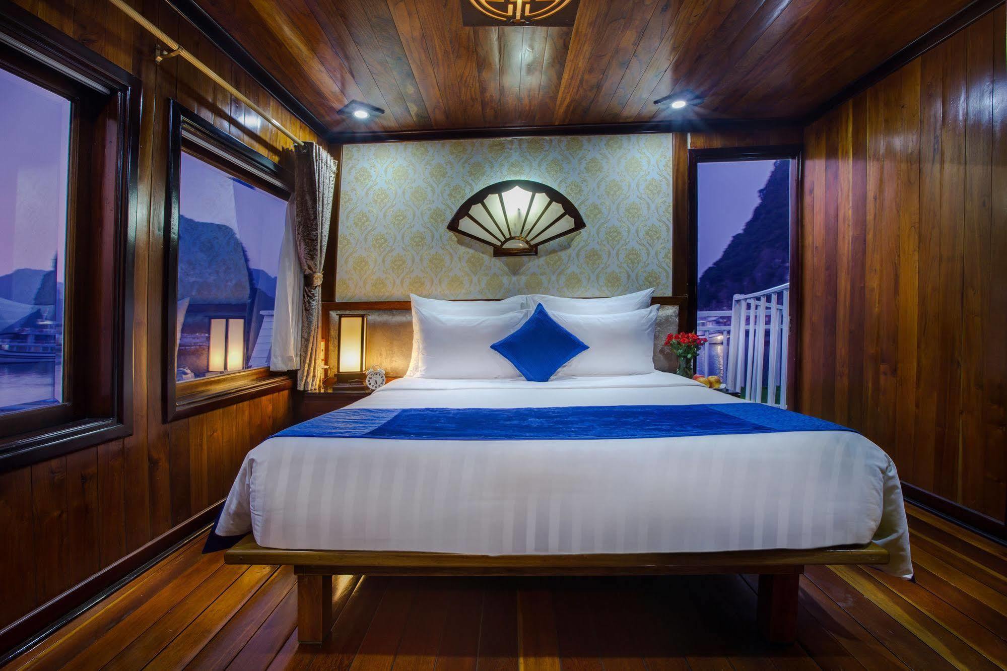 Hotel Flamingo Luxury Cruises Ha Long Esterno foto