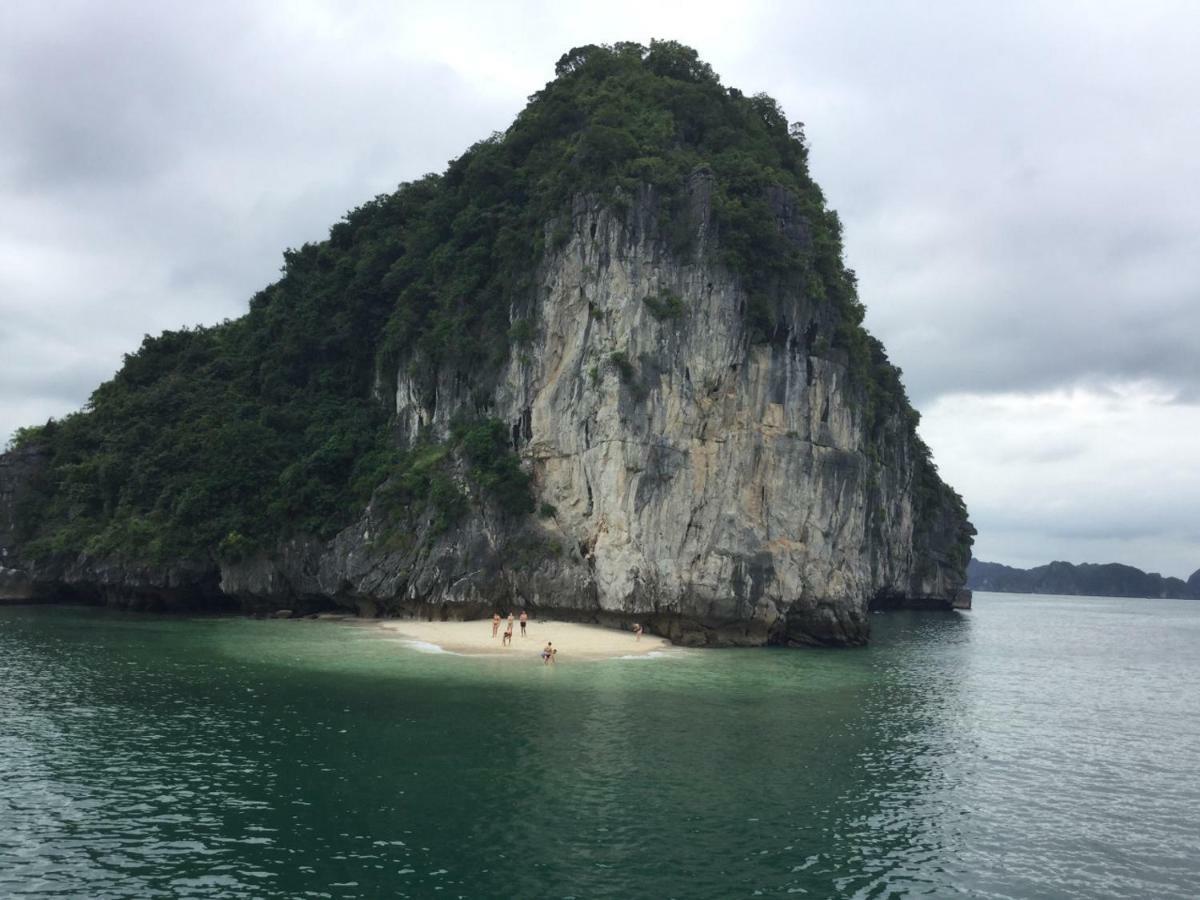 Hotel Flamingo Luxury Cruises Ha Long Esterno foto