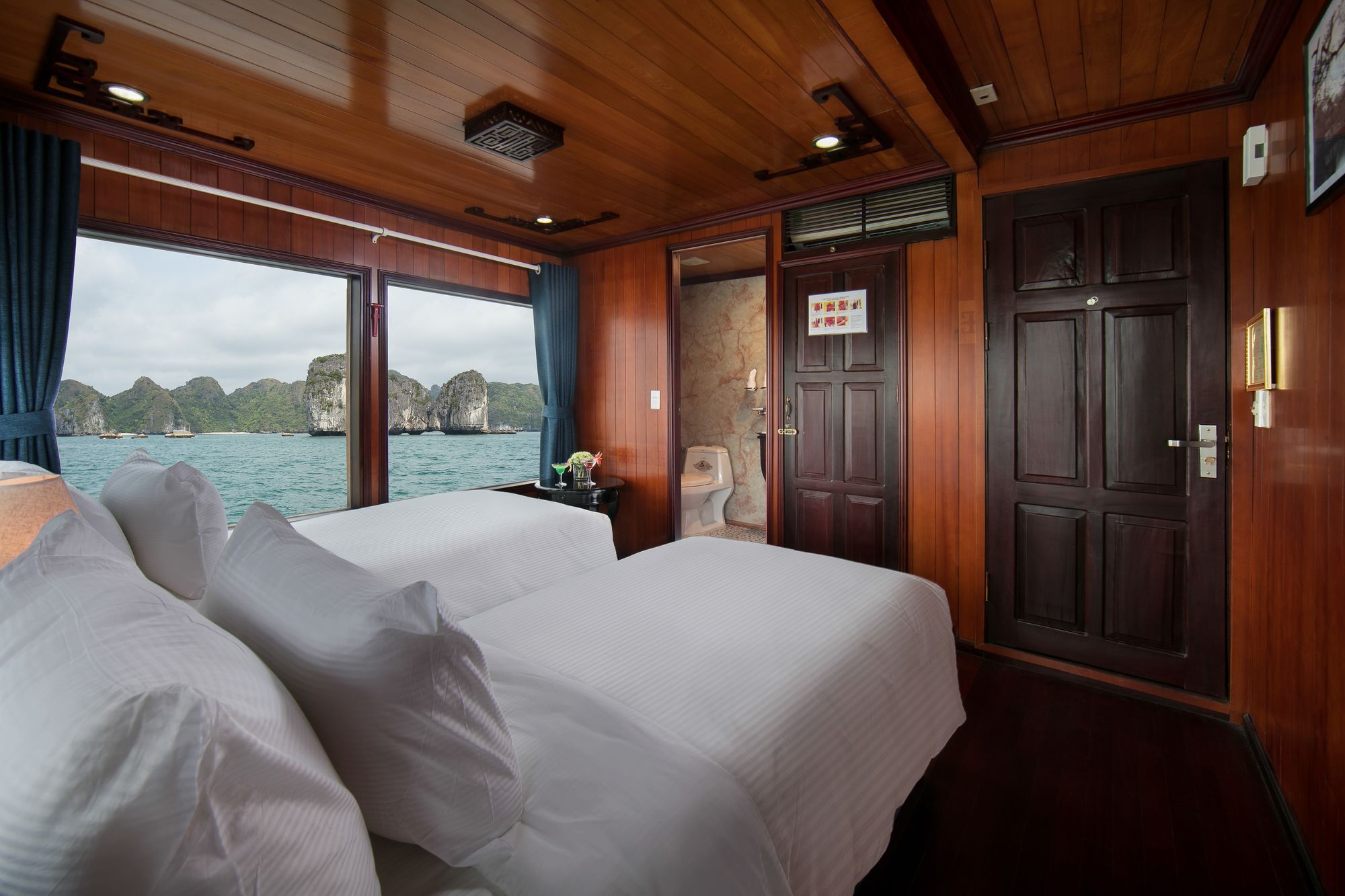 Hotel Flamingo Luxury Cruises Ha Long Esterno foto