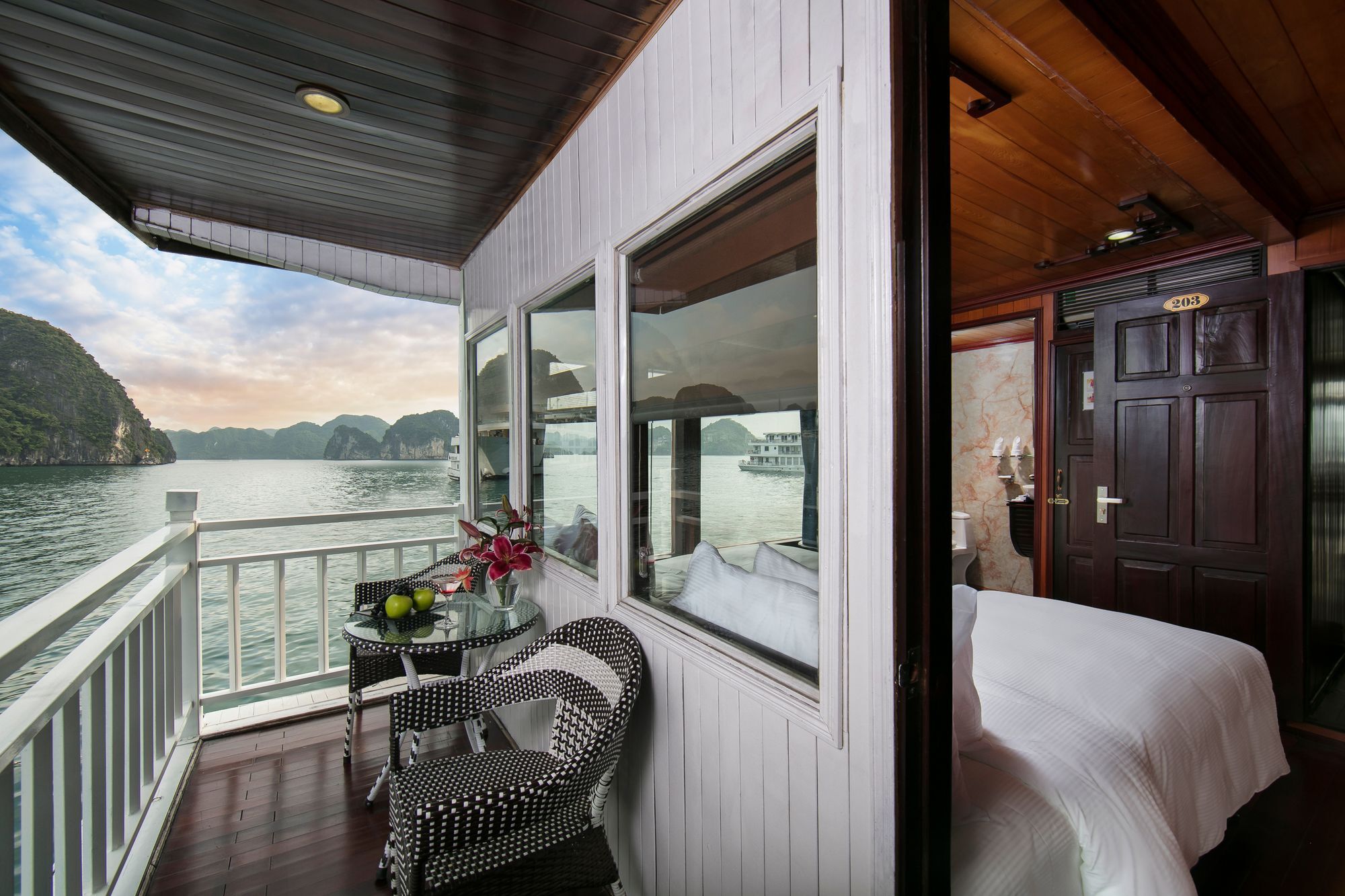 Hotel Flamingo Luxury Cruises Ha Long Esterno foto